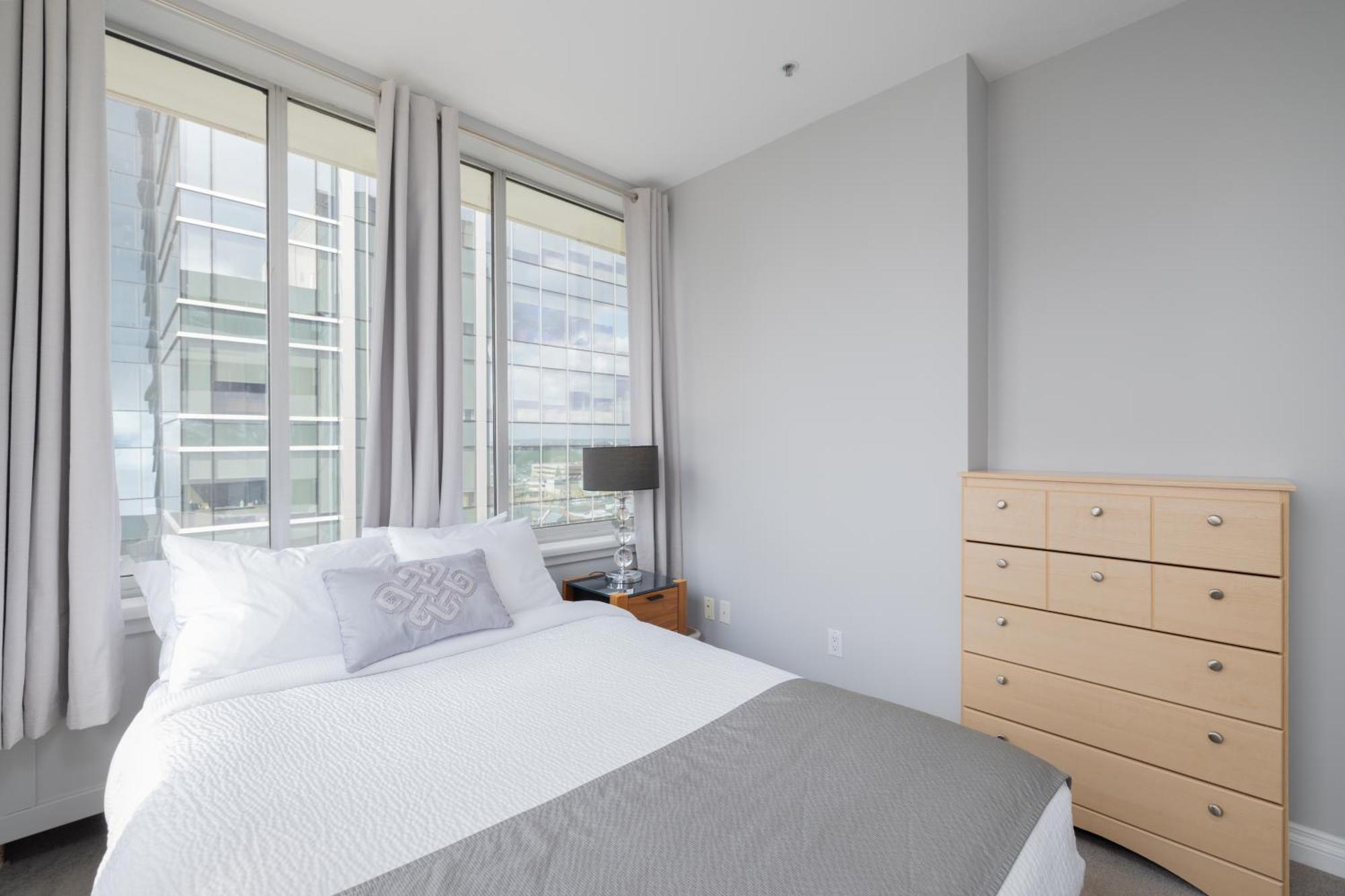 Obasa Suites @ The Hamilton ريجينا المظهر الخارجي الصورة